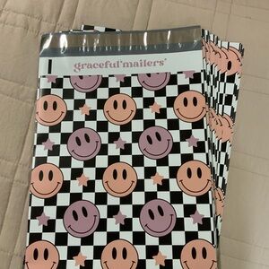 20 - Smiley Face Checkered Poly Mailers